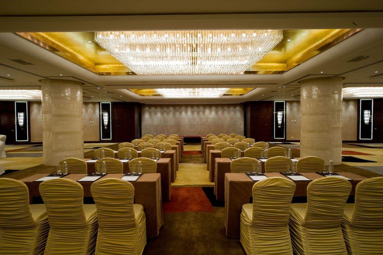 Doubletree By Hilton Shanghai Jing'An Exterior foto